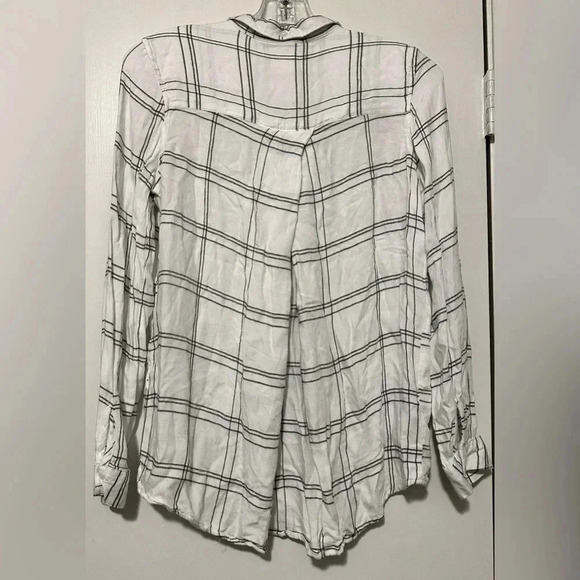 Thread & Supply white and black long sleeve button up size S - Picture 2 of 7